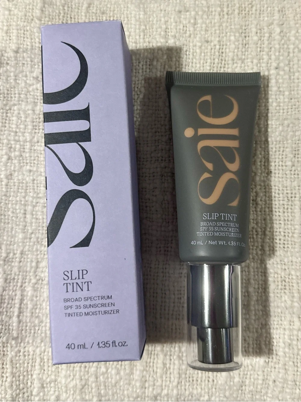 Saie- Slip Tint